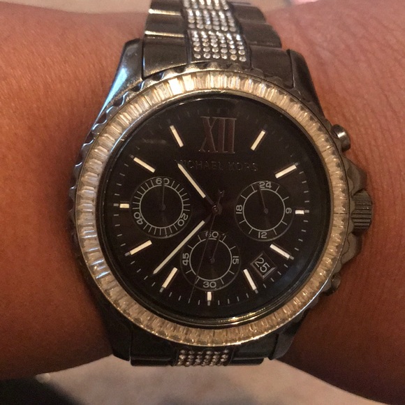 Michael Kors Watch - Picture 1 of 2